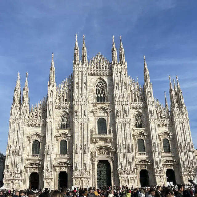 Milano, Italia — Oct 22, 2023, 1:53:44 PM UTC
